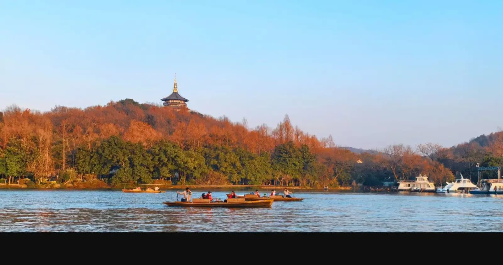 West Lake in Hangzhou China - private tour destination